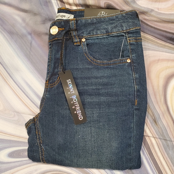 Refuge Skinny Boyfriend Jeans - Picture 3 of 5